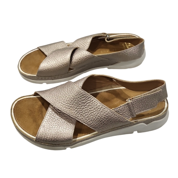 Ladies Clarks TriGenic comfy Casual Summer Sandals adjustable strap 8.5 - Picture 3 of 10